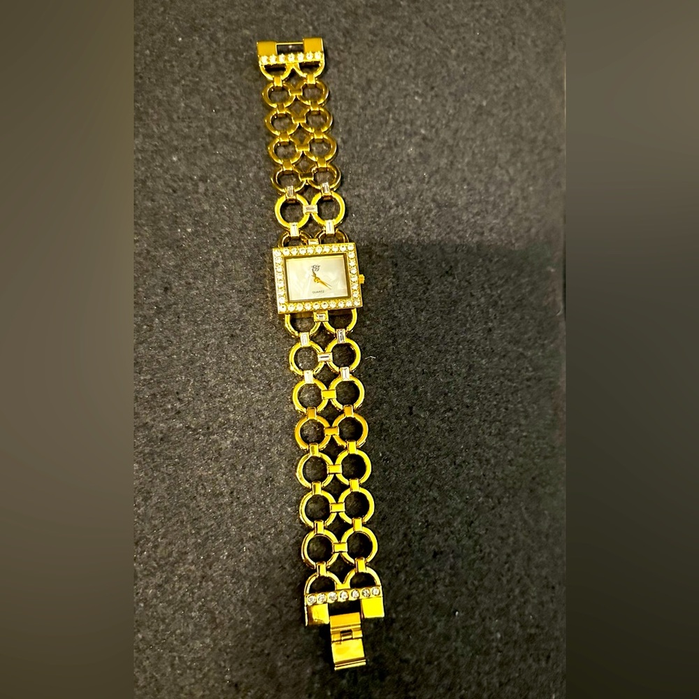 Gold plated quartz stainless steel watch